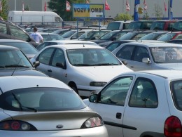 Při výběru ojetého vozu hraje nejvýznamnější roli cena