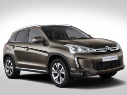 Citro�n C4 Aircross - jeden z trojl�stku