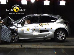 Citro�n DS4 z�skal 5 hv�zdi�ek a ocen�n� Euro NCAP Advanced