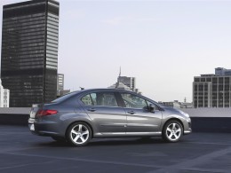Peugeot 408 nen� to, co si mysl�me �e je...