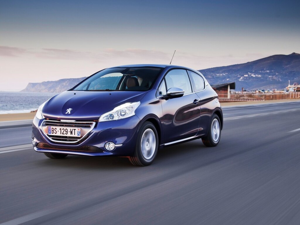 Peugeot 208 - podrobné informace a české ceny