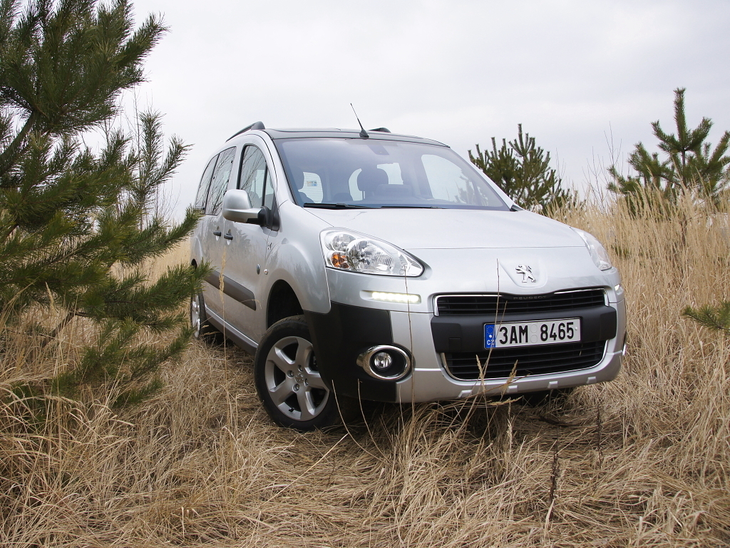 Test: Peugeot Partner Tepee 4x4 Dangel (+video)