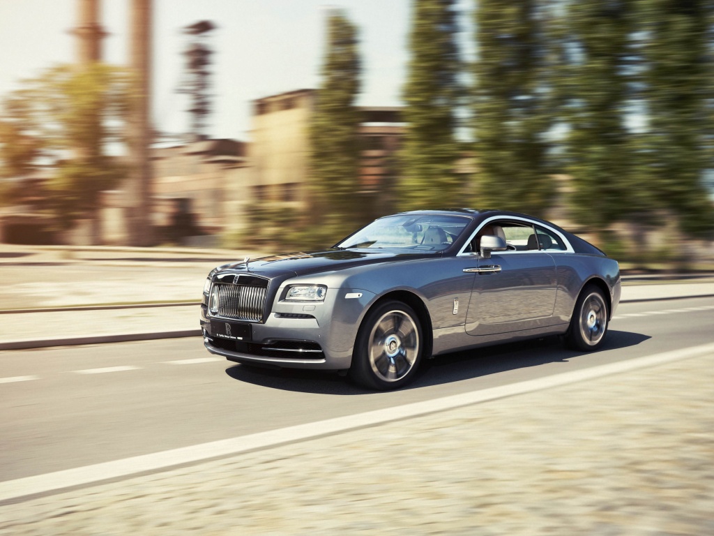 Luxusní automobilka Rolls-Royce vstupuje na český trh