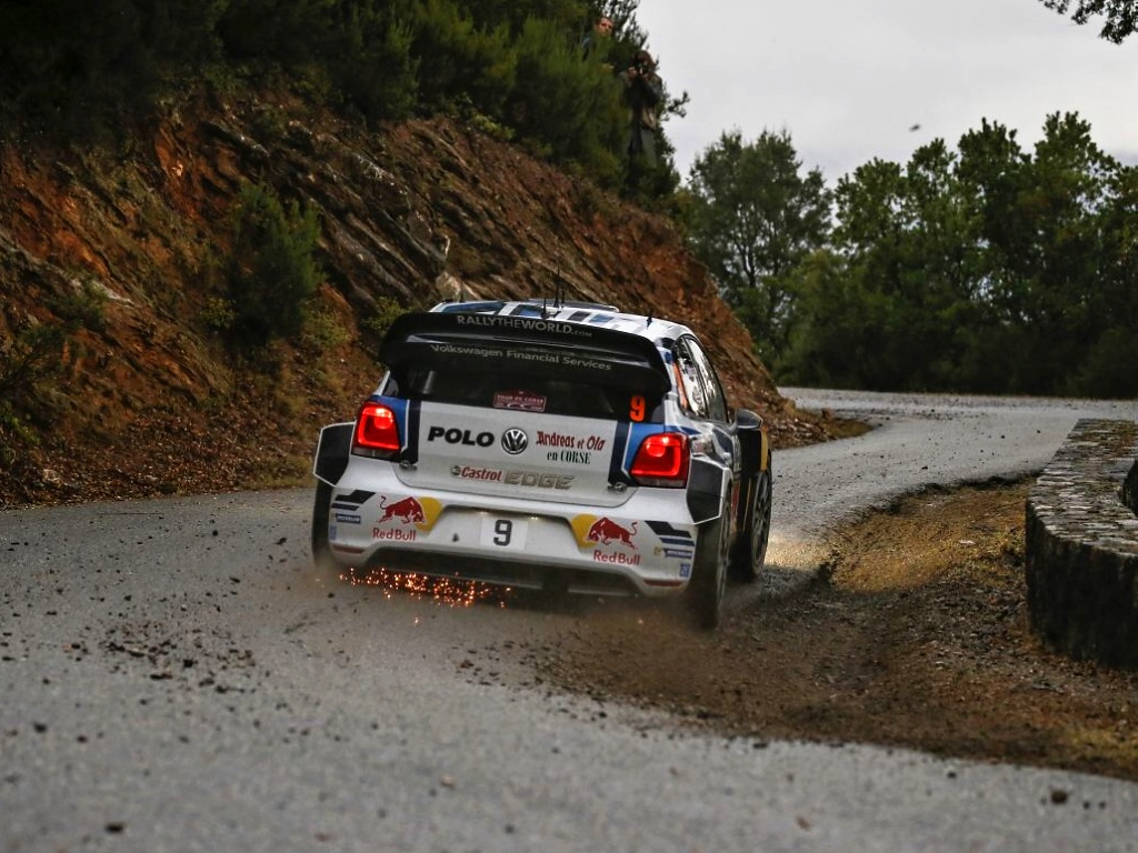 Volkswagen slaví na Korsice letošní desáté vítězství ve WRC