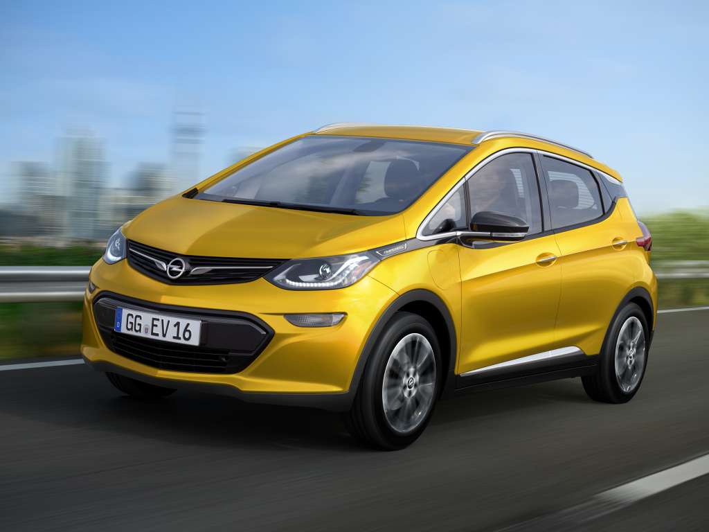 Opel oznámil výrobu nového elektromobilu Ampera-e