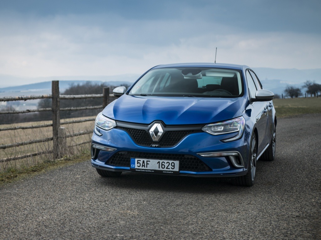 Test: Renault Megane GT Energy TCe 205 EDC – štěká, ale nekouše
