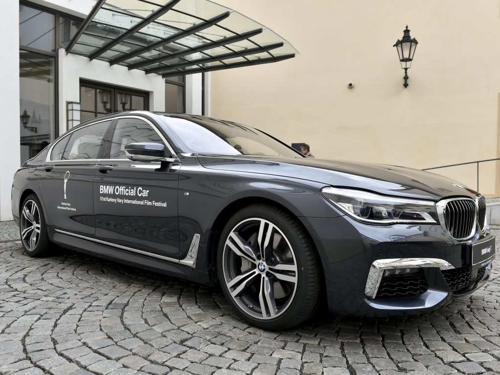 BMW na MFF Karlovy Vary dodá sedmičkové modely a ukáže budoucnost