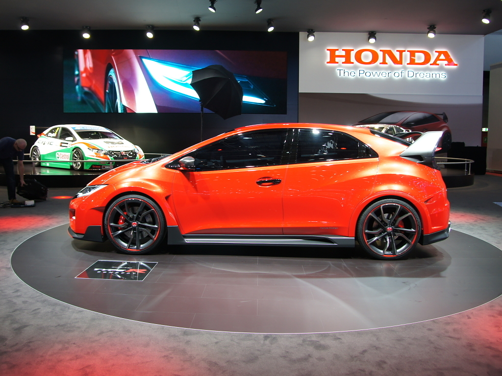 AUTOSALON ŽENEVA 2014 - Honda Civic Type R dostane přeplňovaný dvoulitr