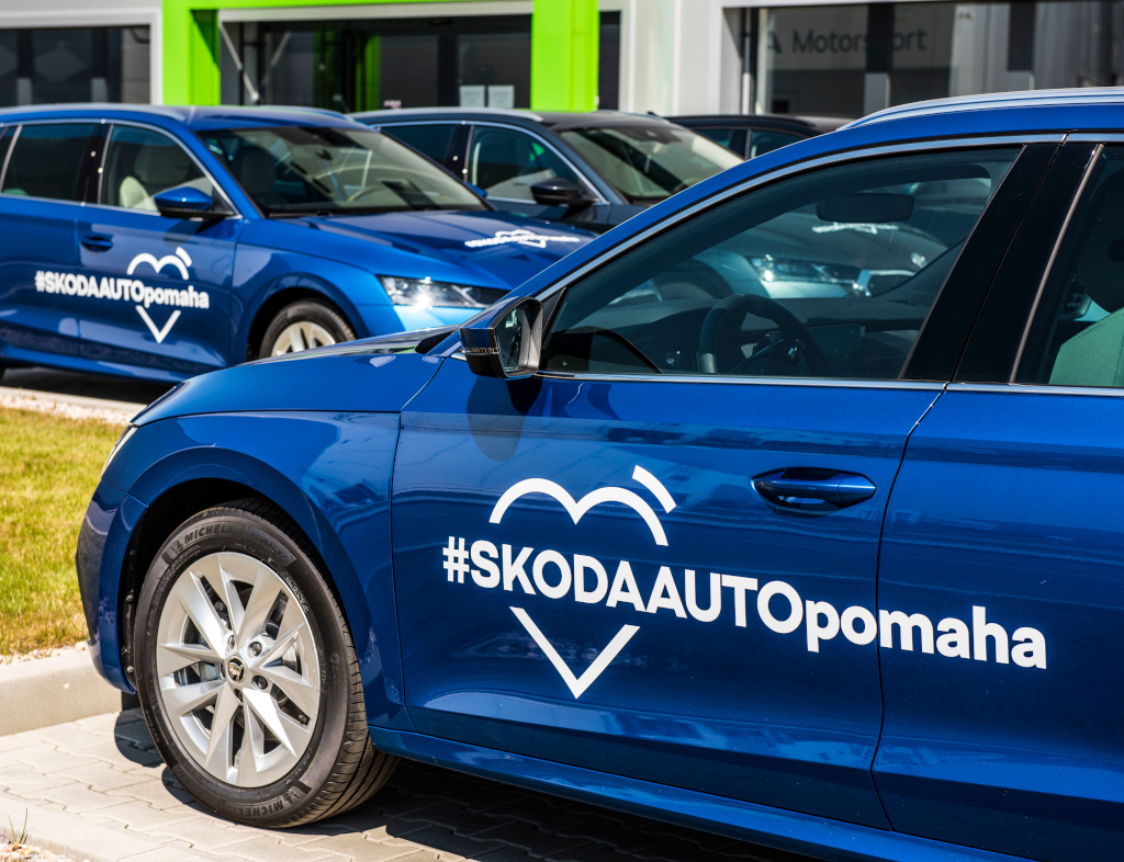 Do oblastí zasažených tornádem na jižní Moravě vysílá pomoc také Škoda Auto