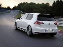Volkswagen Golf GTI Clubsport - stovka za 5,9 sekundy