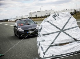 Systém Active City Brake u Peugeotů od 13 500 Kč