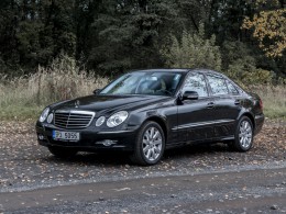 Test ojetiny: Mercedes-Benz E320 CDI 4Matic – Mezistátní křižník