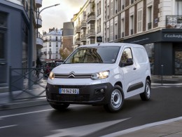 Elektrické dodávky Citroën ë-Berlingo a Peugeot e-Partner mají české ceny