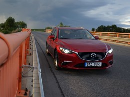 Test: Mazda 6 Wagon - benzínový dvoulitr s manuálem překvapil