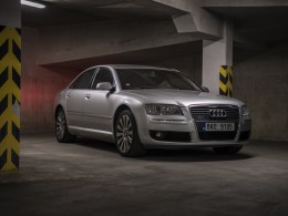 Test ojetiny: Audi A8 4.2 TDI - přitažlivá kasička