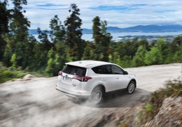 Video: Nová Toyota RAV4 v pohybu a její technické vymoženosti
