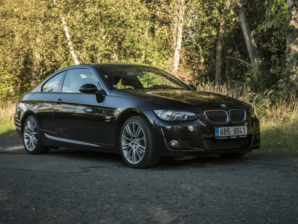 Test ojetiny: BMW 330i xDrive e92 – emotivní loučení