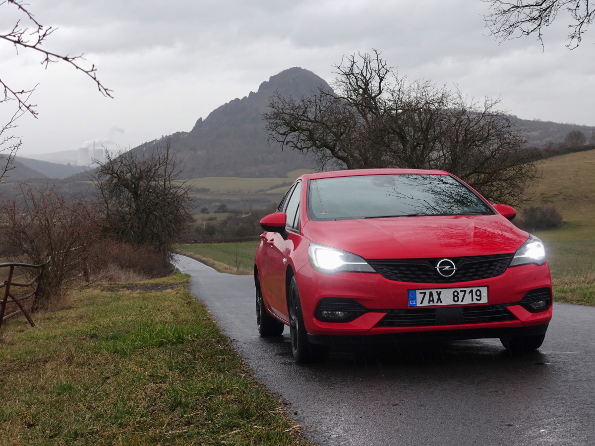 Test: Opel Astra 1.4 Turbo CVT - jak jede s novým srdcem po faceliftu?