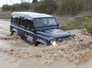 Elektrický Land Rover Defender je realitou