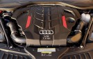 Fotografie k článku Audi S8 4.0 TFSI V8 571 koní - nadupaný manažerský sportovec pokořil ve videu sám sebe