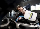 Jak vyměnit AdBlue a k čemu v autě vlastně slouží?