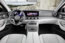 Fotografie k článku Modernizovaný Mercedes-Benz třídy E má české ceny, 1,3 milionu stačit nebude