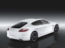 Fotografie k článku Porsche Panamera: paket Sport Design paket a tovární Powerkit pro Turbo