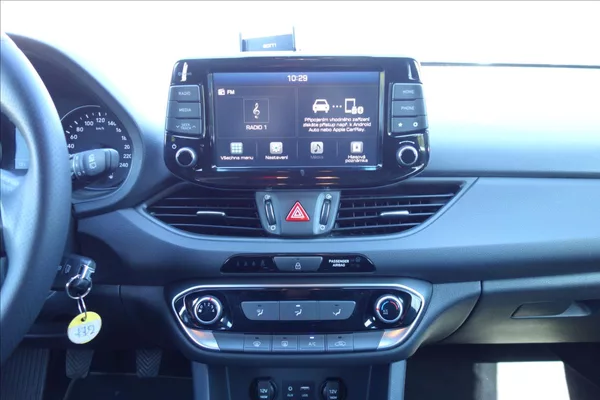 Hyundai i30 1,4 T-GDi,ČR,1 MAJ.,52TIS.KM. - foto 21