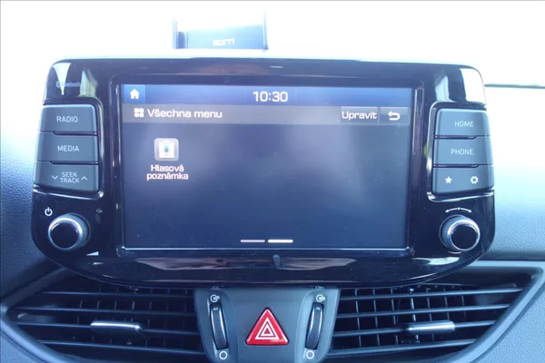 Hyundai i30 1,4 T-GDi,ČR,1 MAJ.,52TIS.KM. - foto 26