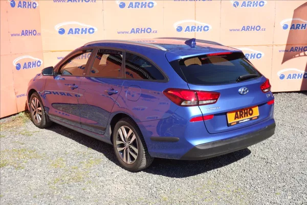 Hyundai i30 1,4 T-GDi,ČR,1 MAJ.,52TIS.KM. - foto 5