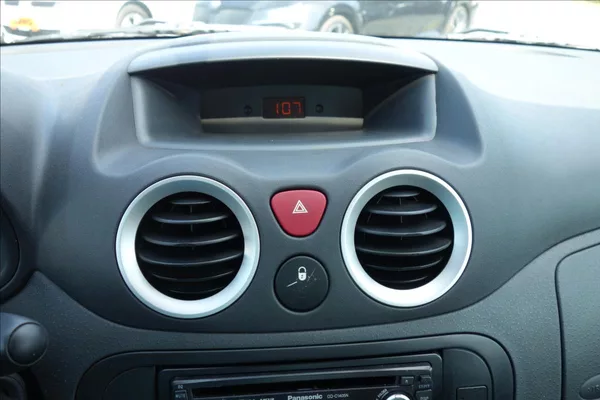 Citroën C2 1,1 i, ČR, ENTREPRISE. - foto 14