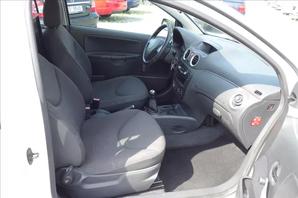 Citroën C2 1,1 i, ČR, ENTREPRISE. - foto 9