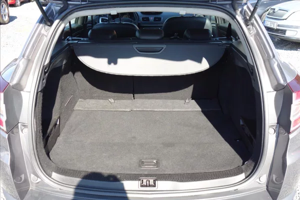 Renault Mégane 1,9 DCi 96KW, ČR, SERVIS.KN. - foto 15