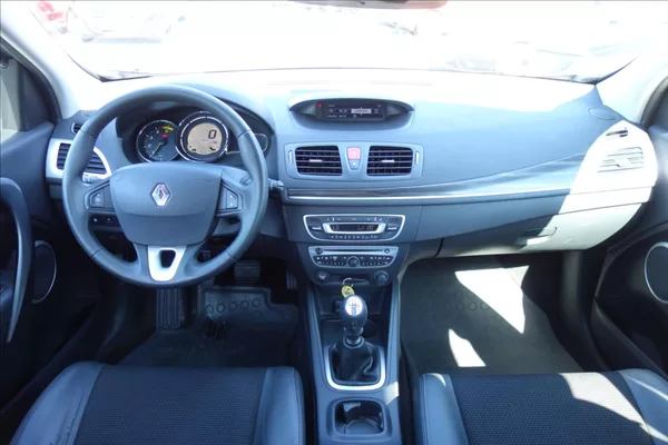 Renault Mégane 1,9 DCi 96KW, ČR, SERVIS.KN. - foto 16