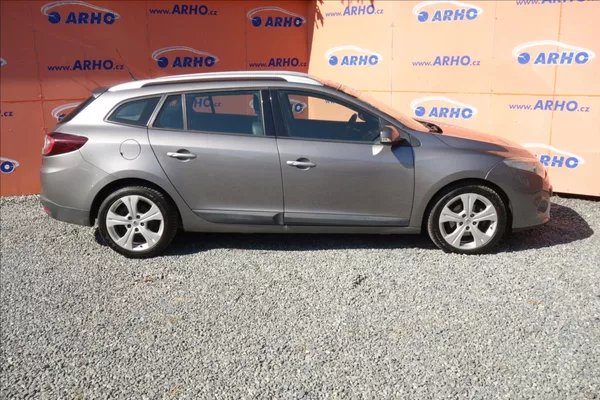 Renault Mégane 1,9 DCi 96KW, ČR, SERVIS.KN. - foto 8