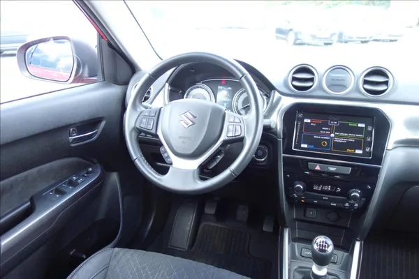 Suzuki Vitara 1,4 BJet,ČR,SERV.KN.,ELEGANCE. - foto 19