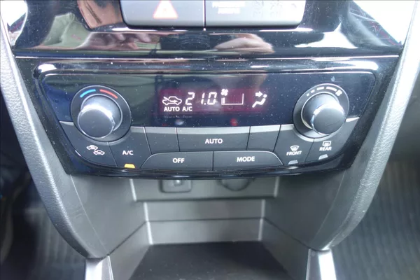 Suzuki Vitara 1,4 BJet,ČR,SERV.KN.,ELEGANCE. - foto 25