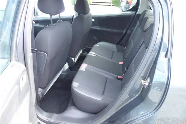 Peugeot 207 1,4 i 54KW, ČR, SERVIS. KN. - foto 13