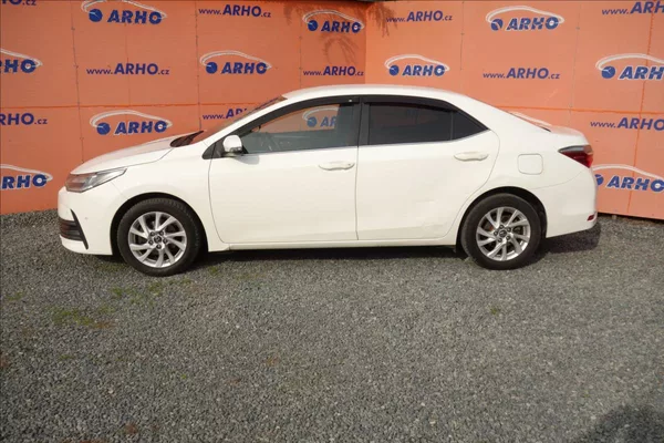 Toyota Corolla 1,6 VVT-i + LPG, ČR, AUTOMAT. - foto 4