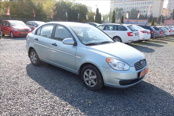 Hyundai Accent 1,4 i, ČR, 1 MAJ., SERVIS.KN.