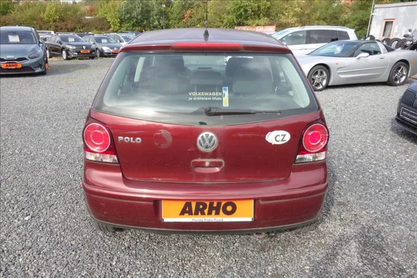 Volkswagen Polo 1,2 i, ČR, SERV.KN., COMFORT. - foto 4