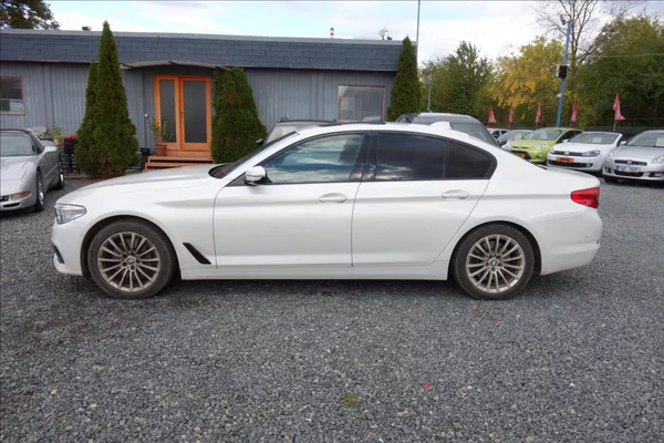 BMW Řada 5 540i, xDRIVE, SPORT LINE. - foto 3