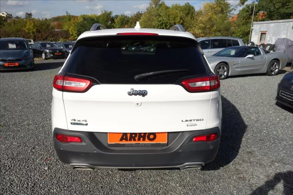Jeep Cherokee 2,2 M-JET, ČR, LIMITED, 4WD. - foto 4