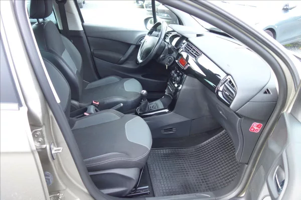 Citroën C3 1,4 i, ČR, SERV.KN., CHROM. - foto 10