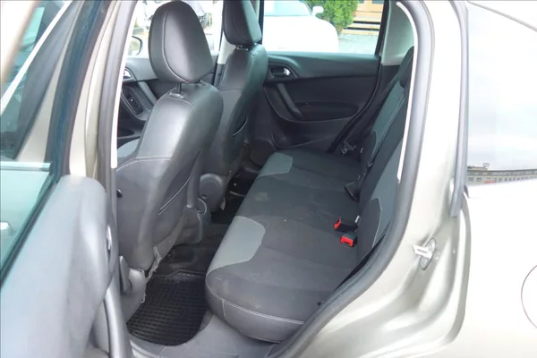 Citroën C3 1,4 i, ČR, SERV.KN., CHROM. - foto 13