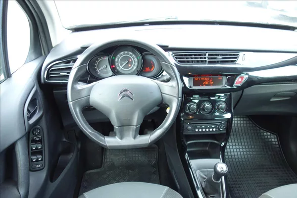 Citroën C3 1,4 i, ČR, SERV.KN., CHROM. - foto 16