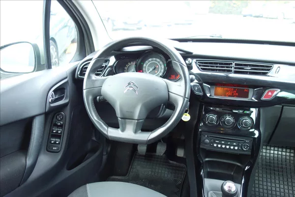 Citroën C3 1,4 i, ČR, SERV.KN., CHROM. - foto 17