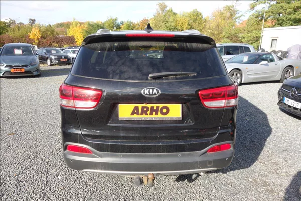 Kia Sorento 2,2 CRDi 147KW,ČR,AWD,7 MÍST. - foto 4