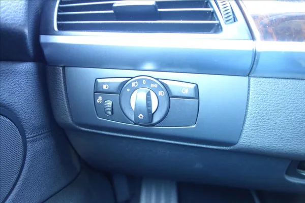 BMW X5 40d 225KW,xDRIVE,NAVIGACE. - foto 26