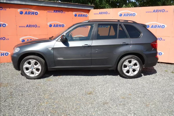 BMW X5 40d 225KW,xDRIVE,NAVIGACE. - foto 34